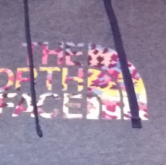 The North Face Women's Hoodie - Picture 4 of 4